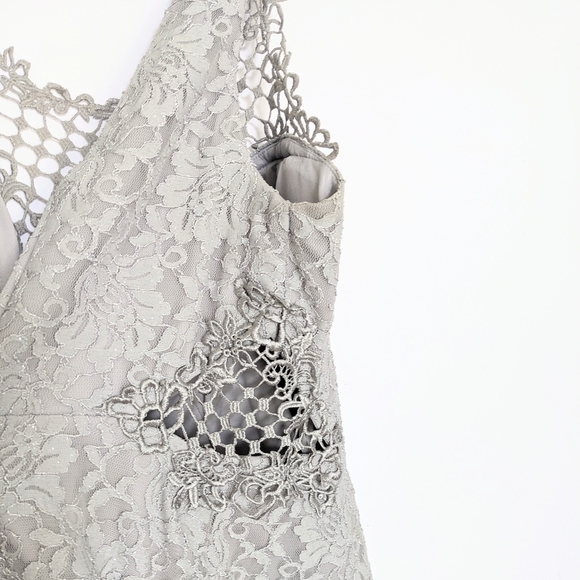 Elegant Lace Dress in Gray - Picture 3 of 11